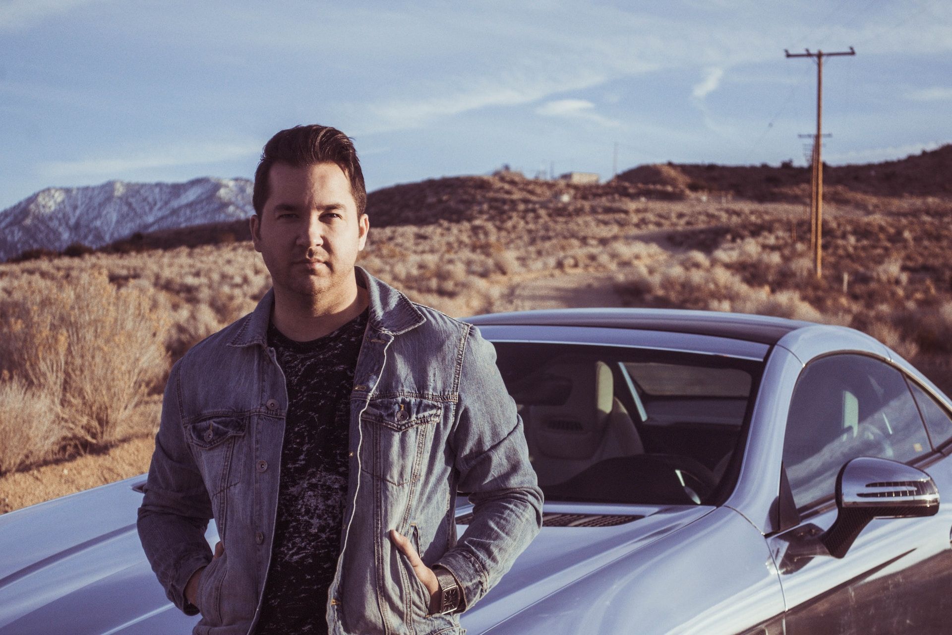 Hoe je veilig kunt rijden op onverharde wegen